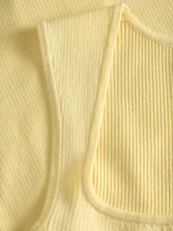 Débardeur jaune uni pourvu d'une coupe ajustée et d'un col carré