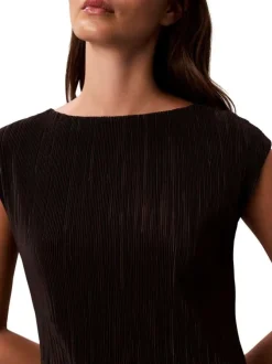 Débardeur noir uni avec une coupe ajustée et un col rond effet plissé