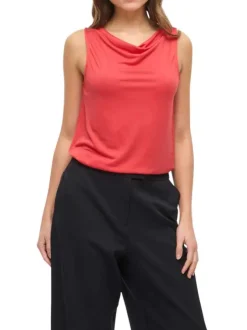Débardeur rouge uni avec une coupe droite et un col bénitier