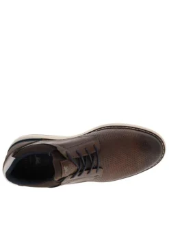 Derbies cognac à talon plat avec des lacets ronds et patch cousu avec logo