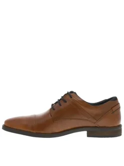 Derbies en cuir camels à bout rond avec un talon décroché bas