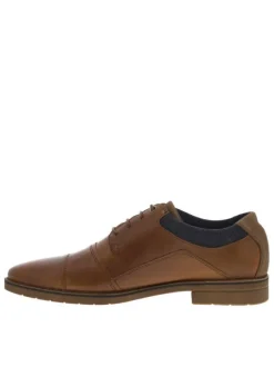 Derbies en cuir marron cognac à talon décroché bas et à lacets ronds enduis