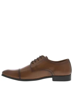 Derbies en cuir marrons à bout droit arrondi et à talon décroché bas