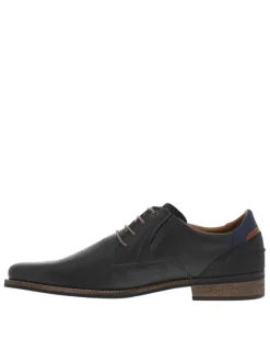 Derbies en cuir noires à talon plat avec fentes sur les côtés et lacets ronds