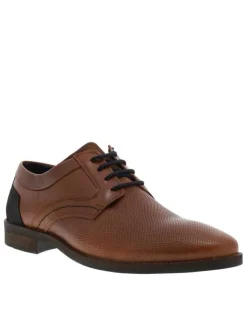 Derbies en cuir tan à talon décroché bas avec des lacets ronds