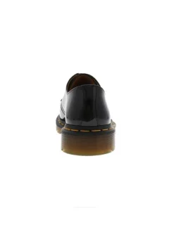 Derbies noires vernies en cuir avec talon plat
