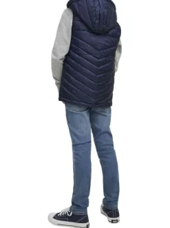 Doudoune marine unie coupe droite avec un col à capuche et un patch