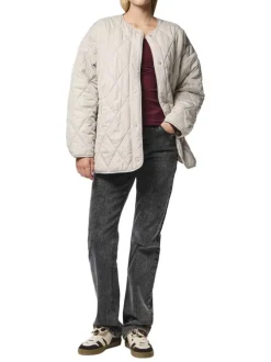 Doudoune beige unie matelassée avec une coupe droite et un col rond