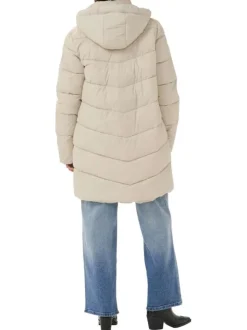 Doudoune longue beige matelassée à coupe droite avec un col montant à capuche