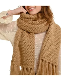 Echarpe beige unie en mailles croisées avec franges et fils en lurex