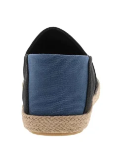 Espadrilles noires avec un à talon plat et fermeture slip-on