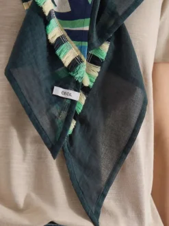 Foulard en coton multicolore à motifs pourvu d'une forme triangulaire