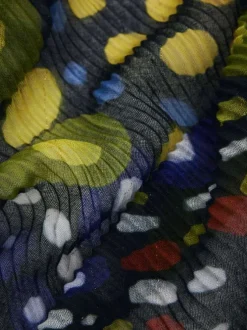 Foulard noir avec imprimés en forme géométrique multicolores