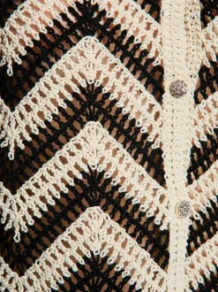 Gilet black à rayures pourvu d'une coupe droite et d'un col en V