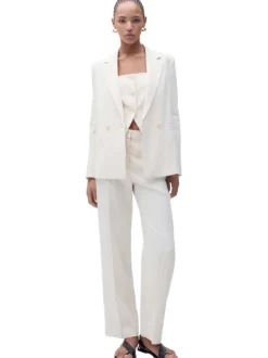 Gilet crop écru uni boutonné à col carré et à bretelles fines