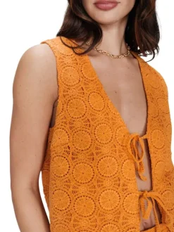 Gilet en coton orange uni sans manche pourvu d'une coupe droite