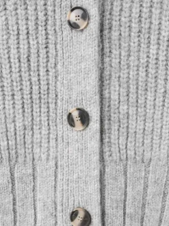 Gilet gris uni en maille tricotée avec une coupe droite et des manches longues
