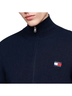 Gilet marine uni avec une coupe droite et un col montant en côtes