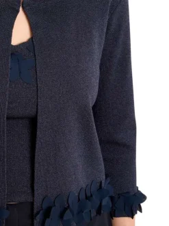 Gilet marine uni pourvu d'une coupe droite et de manches longues