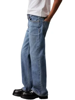 Jean en coton bleu avec une coupe regular et 3 poches à l'avant