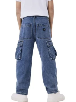 Jean en coton bleu avec une coupe droite et des passants pour ceinture
