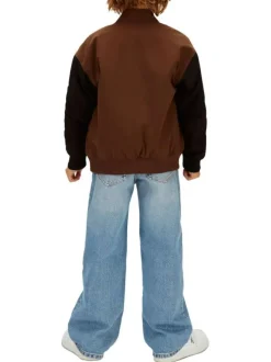 Jean en coton bleu uni avec une coupe droite à zip et à bouton
