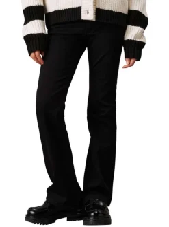Jean en coton noir uni à coupe bootcut avec poches plaquées et patch