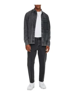 Jean Avi noir en coton délavé coupe droite fluide