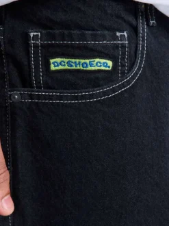 Jean Baggy Denim Pant en coton noir uni avec une coupe bootcut