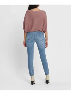Jean bleu femme avec une coupe skinny uni et un patch d'authenticité