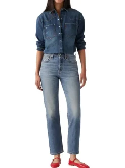 Jean 501® Crop bleu en coton à coupe droite avec un patch de la marque