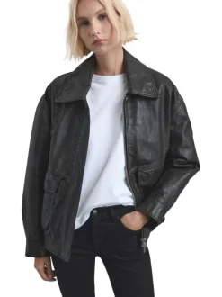 Jean en anthracite légèrement délavé avec une coupe slim et 5 poches