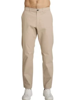 Jean en coton beige à coupe ajustée pourvu de multiples poches