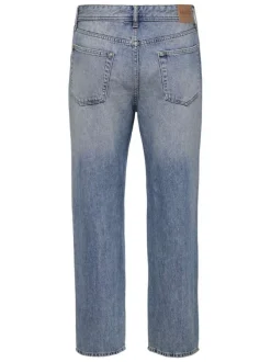 Jean en coton bleu délavé avec une coupe baggy et des passants à la taille
