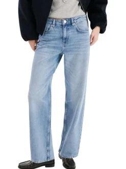 Jean en coton bleu stone délavé avec une coupe bootcut et 5 poches