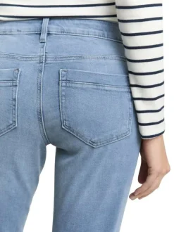 Jean en coton indigo uni avec une coupe slim et une taille intermédiaire