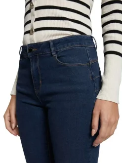 Jean en coton mélangé brut uni avec une coupe slim et 4 poches