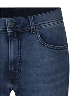 Jean en coton mélangé indigo uni pourvu d'une coupe slim et de multiples poches