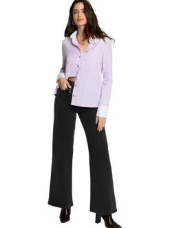 Jean en coton noir uni avec une coupe bootcut et une taille haute