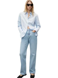 Jean en coton stone avec une coupe droite et des passants pour ceinture