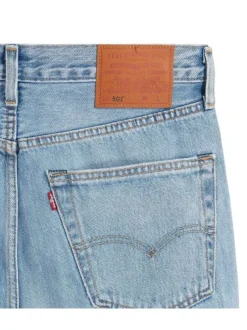 Jean 501® en coton stone uni avec une coupe droite et patch marron à l'arrière