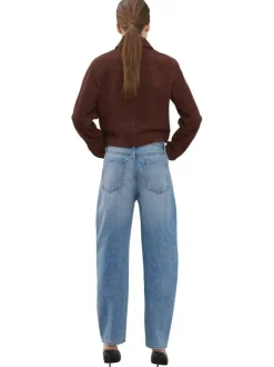 Jean en coton stone uni avec une coupe mom à zip et à bouton