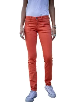 Jean femme rouge