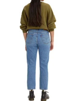 Jean 501® à jambes 7/8èmes en coton indigo léger délavé, coupe Regular fit