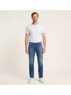 Jean 800/12 Jogg en coton bleu pourvu d’une coupe droite et de multiples poches