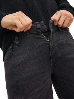 Jean Liam noir avec une coupe skinny et 2 poches plaquées à l'arrière