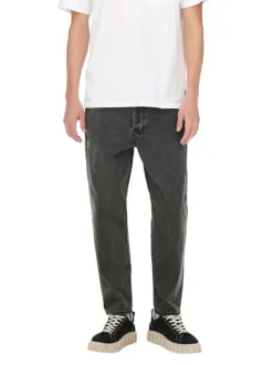Jean noir en coton coupe droite à 5 poches avec surpiqûres