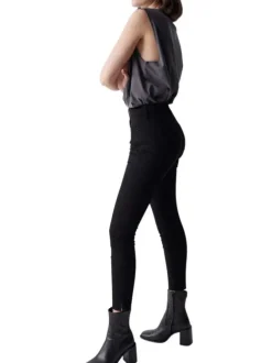 Jean Secret Glamour Cropped en coton noir avec une coupe skinny