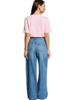 Jean stone uni avec une coupe bootcut et de multiples poches