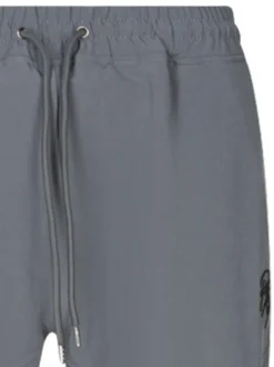 Jogging gris uni à coupe slim avec multiples poches et broderie noire